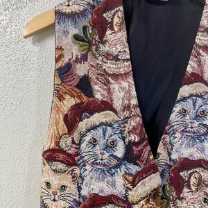 Idea Nuova Vintage Tapestry Vest Santa Cats Christmas Holiday Kitsch Large Jolly